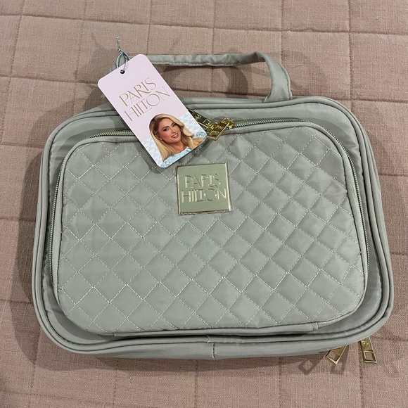 Paris Hilton Handbags - Paris Hilton Quilted Bag in Soft Gray